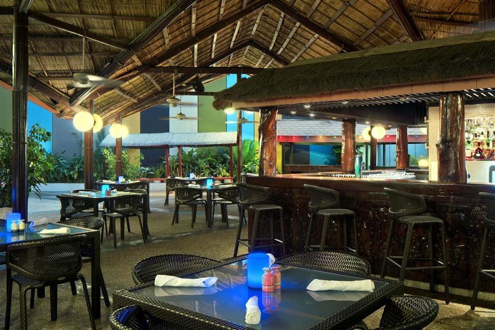 Sheraton Lagos Hotel Restaurant photo
