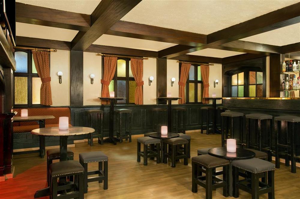 Sheraton Lagos Hotel Restaurant photo
